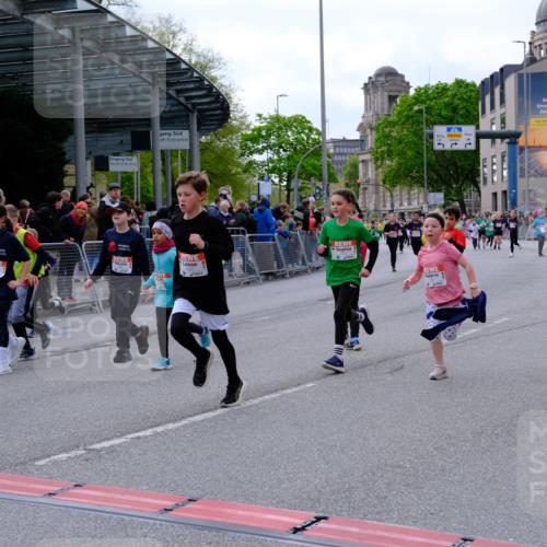 25.04.2026 - Das Zehntel Tim E. http://msf.ph/oto/9569941 25.04.2026 09:00:00 Ziel 1372, 1416, 1446, 1525, 1537, 1677, 1682, 1704, 1866, 1878, 1880, 1902, 1920, 1936, 2188, 2508, 2514, 2564, 2694, 2698, 2851, 3016, 3026, 3027, 3130, 3255, 3327, 3414, 3417, 3832, 3833, 3949 meine-sportfotos.de