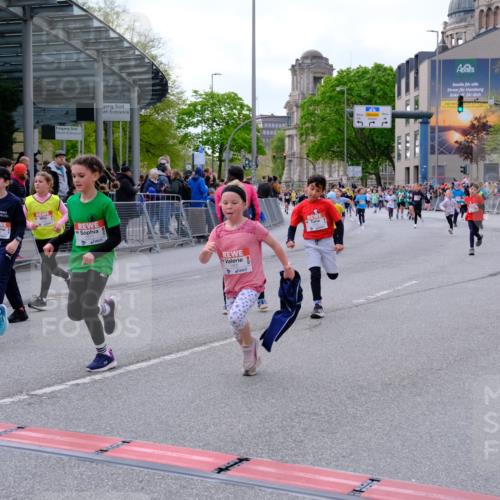 25.04.2026 - Das Zehntel Tim E. http://msf.ph/oto/9569944 25.04.2026 09:00:01 Ziel 1081, 1372, 1416, 1446, 1525, 1537, 1677, 1682, 1704, 1865, 1866, 1878, 1879, 1880, 1902, 1920, 1936, 2188, 2508, 2514, 2554, 2564, 2694, 2698, 2851, 3016, 3026, 3027, 3130, 3255, 3327, 3414, 3417, 3832, 3833, 3949 meine-sportfotos.de