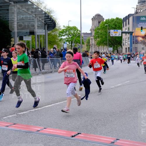 25.04.2026 - Das Zehntel Tim E. http://msf.ph/oto/9569945 25.04.2026 09:00:01 Ziel 1081, 1372, 1416, 1446, 1525, 1537, 1677, 1682, 1704, 1865, 1866, 1878, 1879, 1880, 1902, 1920, 1936, 2188, 2508, 2514, 2554, 2564, 2694, 2698, 2851, 3016, 3026, 3027, 3130, 3255, 3327, 3414, 3417, 3832, 3833, 3949 meine-sportfotos.de