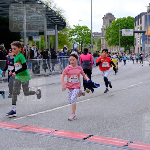 25.04.2026 - Das Zehntel Tim E. http://msf.ph/oto/9569946 25.04.2026 09:00:01 Ziel 1081, 1372, 1416, 1446, 1525, 1537, 1677, 1682, 1704, 1865, 1866, 1878, 1879, 1880, 1902, 1920, 1936, 2188, 2508, 2514, 2554, 2564, 2694, 2698, 2851, 3016, 3026, 3027, 3130, 3255, 3327, 3414, 3417, 3832, 3833, 3949 meine-sportfotos.de