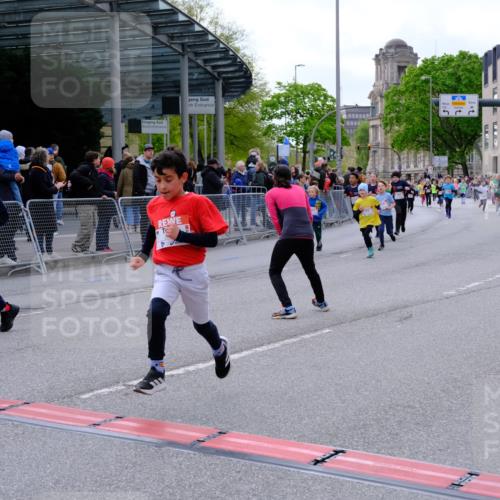 25.04.2026 - Das Zehntel Tim E. http://msf.ph/oto/9569951 25.04.2026 09:00:02 Ziel 1081, 1164, 1372, 1416, 1446, 1525, 1537, 1677, 1682, 1704, 1865, 1866, 1878, 1879, 1880, 1902, 1920, 1936, 2188, 2508, 2514, 2554, 2564, 2694, 2851, 3016, 3026, 3027, 3099, 3130, 3255, 3327, 3832, 3833, 3863, 3949 meine-sportfotos.de