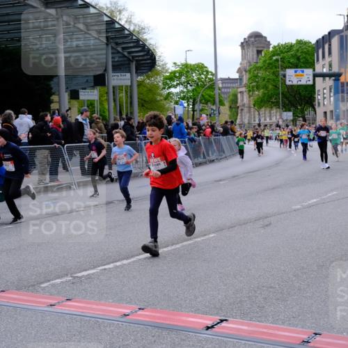 25.04.2026 - Das Zehntel Tim E. http://msf.ph/oto/9569961 25.04.2026 09:00:05 Ziel 1081, 1164, 1372, 1416, 1446, 1525, 1537, 1677, 1682, 1865, 1866, 1878, 1879, 1880, 1902, 1920, 1936, 2140, 2421, 2508, 2514, 2554, 2564, 2851, 3099, 3130, 3152, 3255, 3863, 3949 meine-sportfotos.de