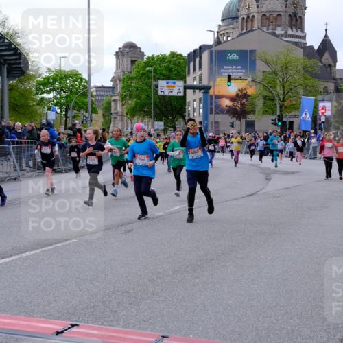 25.04.2026 - Das Zehntel Tim E. http://msf.ph/oto/9569985 25.04.2026 09:00:11 Ziel 1081, 1164, 1233, 1446, 1525, 1652, 1770, 1774, 1824, 1865, 1879, 2140, 2412, 2420, 2421, 2424, 2554, 3019, 3099, 3152, 3242, 3522, 3806, 3863 meine-sportfotos.de
