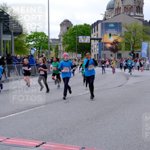 25.04.2026 - Das Zehntel Tim E. http://msf.ph/oto/9569987 25.04.2026 09:00:11 Ziel 1081, 1164, 1233, 1446, 1525, 1652, 1770, 1774, 1824, 1865, 1879, 2140, 2412, 2420, 2421, 2424, 2554, 3019, 3099, 3152, 3242, 3522, 3806, 3863 meine-sportfotos.de
