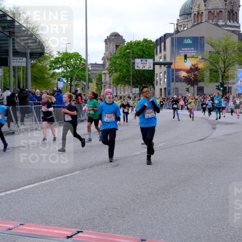 25.04.2026 - Das Zehntel Tim E. http://msf.ph/oto/9569988 25.04.2026 09:00:11 Ziel 1081, 1164, 1233, 1446, 1525, 1652, 1770, 1774, 1824, 1865, 1879, 2140, 2412, 2420, 2421, 2424, 2554, 3019, 3099, 3152, 3242, 3522, 3806, 3863 meine-sportfotos.de