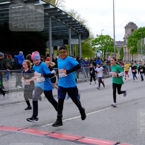 25.04.2026 - Das Zehntel Tim E. http://msf.ph/oto/9569993 25.04.2026 09:00:13 Ziel 1081, 1164, 1233, 1268, 1593, 1598, 1652, 1770, 1774, 1824, 1865, 1879, 2140, 2412, 2420, 2421, 2424, 2554, 3019, 3099, 3152, 3242, 3522, 3806, 3863 meine-sportfotos.de