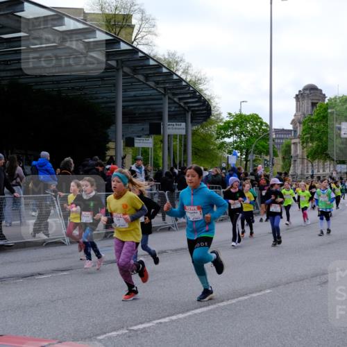 25.04.2026 - Das Zehntel Tim E. http://msf.ph/oto/9570002 25.04.2026 09:00:17 Ziel 1175, 1179, 1233, 1268, 1456, 1526, 1548, 1593, 1598, 1652, 1675, 1680, 1686, 1690, 1770, 1774, 1824, 2140, 2412, 2420, 2421, 2424, 2596, 2613, 3019, 3152, 3205, 3242, 3304, 3522, 3765, 3778, 3806 meine-sportfotos.de