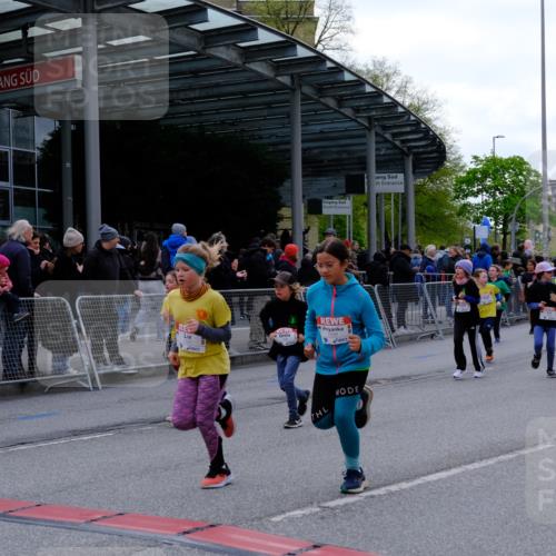 25.04.2026 - Das Zehntel Tim E. http://msf.ph/oto/9570005 25.04.2026 09:00:18 Ziel 1175, 1179, 1233, 1268, 1456, 1485, 1526, 1548, 1593, 1598, 1652, 1675, 1680, 1686, 1690, 1770, 1774, 1824, 2364, 2412, 2420, 2424, 2596, 2613, 3019, 3205, 3242, 3304, 3522, 3704, 3706, 3765, 3778, 3806 meine-sportfotos.de