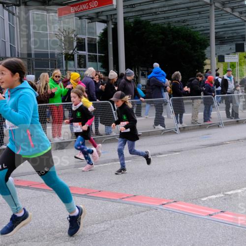 25.04.2026 - Das Zehntel Tim E. http://msf.ph/oto/9570008 25.04.2026 09:00:18 Ziel 1175, 1179, 1233, 1268, 1456, 1485, 1526, 1548, 1593, 1598, 1652, 1675, 1680, 1686, 1690, 1770, 1774, 1824, 2364, 2412, 2420, 2424, 2596, 2613, 3019, 3205, 3242, 3304, 3522, 3704, 3706, 3765, 3778, 3806 meine-sportfotos.de