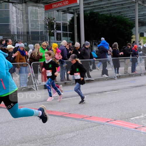 25.04.2026 - Das Zehntel Tim E. http://msf.ph/oto/9570009 25.04.2026 09:00:18 Ziel 1175, 1179, 1233, 1268, 1456, 1485, 1526, 1548, 1593, 1598, 1652, 1675, 1680, 1686, 1690, 1770, 1774, 1824, 2364, 2412, 2420, 2424, 2596, 2613, 3019, 3205, 3242, 3304, 3522, 3704, 3706, 3765, 3778, 3806 meine-sportfotos.de
