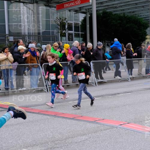 25.04.2026 - Das Zehntel Tim E. http://msf.ph/oto/9570010 25.04.2026 09:00:19 Ziel 1175, 1179, 1233, 1268, 1456, 1485, 1526, 1548, 1593, 1598, 1652, 1675, 1680, 1686, 1690, 1770, 1774, 1824, 2364, 2420, 2424, 2596, 2613, 3019, 3205, 3242, 3304, 3522, 3704, 3706, 3765, 3778, 3806 meine-sportfotos.de