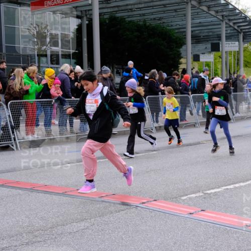 25.04.2026 - Das Zehntel Tim E. http://msf.ph/oto/9570014 25.04.2026 09:00:20 Ziel 1115, 1175, 1179, 1233, 1268, 1456, 1485, 1526, 1548, 1593, 1598, 1652, 1675, 1680, 1686, 1690, 1770, 1774, 1824, 2351, 2364, 2420, 2424, 2596, 2613, 3019, 3205, 3242, 3304, 3522, 3704, 3706, 3765, 3778, 3806 meine-sportfotos.de