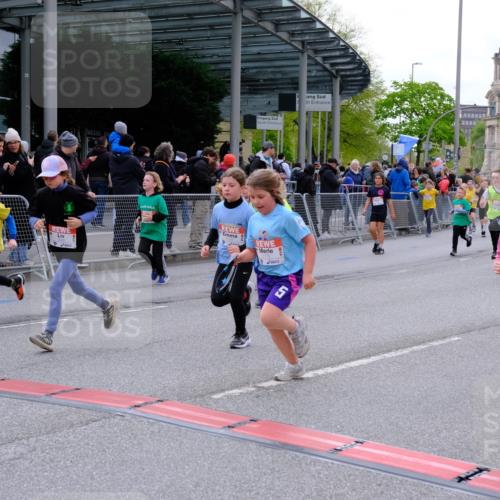 25.04.2026 - Das Zehntel Tim E. http://msf.ph/oto/9570018 25.04.2026 09:00:21 Ziel 1115, 1175, 1179, 1233, 1268, 1456, 1485, 1526, 1541, 1548, 1593, 1598, 1652, 1675, 1680, 1686, 1690, 1824, 1927, 2351, 2364, 2420, 2424, 2596, 2613, 2722, 2725, 3019, 3205, 3304, 3522, 3704, 3706, 3765, 3778 meine-sportfotos.de