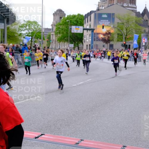 25.04.2026 - Das Zehntel Tim E. http://msf.ph/oto/9570022 25.04.2026 09:00:22 Ziel 1115, 1175, 1179, 1233, 1268, 1456, 1485, 1526, 1541, 1548, 1593, 1598, 1609, 1611, 1675, 1680, 1686, 1690, 1927, 2351, 2364, 2596, 2613, 2722, 2725, 3019, 3094, 3205, 3304, 3522, 3704, 3706, 3765, 3778 meine-sportfotos.de