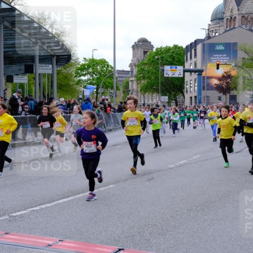 25.04.2026 - Das Zehntel Tim E. http://msf.ph/oto/9570029 25.04.2026 09:00:25 Ziel 1115, 1175, 1179, 1268, 1456, 1485, 1526, 1541, 1548, 1593, 1598, 1607, 1609, 1611, 1613, 1618, 1675, 1680, 1686, 1690, 1927, 2351, 2364, 2596, 2613, 2722, 2725, 2740, 2760, 3094, 3139, 3205, 3304, 3363, 3704, 3706, 3765, 3778 meine-sportfotos.de
