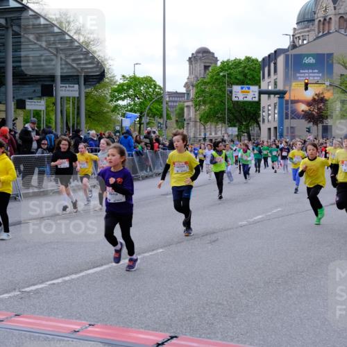 25.04.2026 - Das Zehntel Tim E. http://msf.ph/oto/9570030 25.04.2026 09:00:25 Ziel 1115, 1175, 1179, 1268, 1456, 1485, 1526, 1541, 1548, 1593, 1598, 1607, 1609, 1611, 1613, 1618, 1675, 1680, 1686, 1690, 1927, 2351, 2364, 2596, 2613, 2722, 2725, 2740, 2760, 3094, 3139, 3205, 3304, 3363, 3704, 3706, 3765, 3778 meine-sportfotos.de