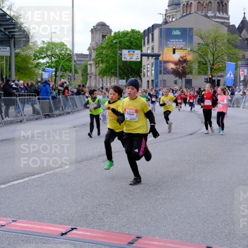 25.04.2026 - Das Zehntel Tim E. http://msf.ph/oto/9570034 25.04.2026 09:00:26 Ziel 1115, 1175, 1179, 1456, 1485, 1526, 1541, 1548, 1607, 1609, 1611, 1613, 1618, 1675, 1680, 1686, 1690, 1927, 2351, 2364, 2596, 2613, 2722, 2725, 2740, 2760, 3094, 3139, 3205, 3265, 3304, 3349, 3363, 3704, 3706, 3765, 3778 meine-sportfotos.de
