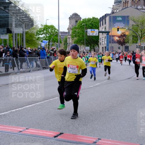 25.04.2026 - Das Zehntel Tim E. http://msf.ph/oto/9570037 25.04.2026 09:00:26 Ziel 1115, 1175, 1179, 1456, 1485, 1526, 1541, 1548, 1607, 1609, 1611, 1613, 1618, 1675, 1680, 1686, 1690, 1927, 2351, 2364, 2596, 2613, 2722, 2725, 2740, 2760, 3094, 3139, 3205, 3265, 3304, 3349, 3363, 3704, 3706, 3765, 3778 meine-sportfotos.de