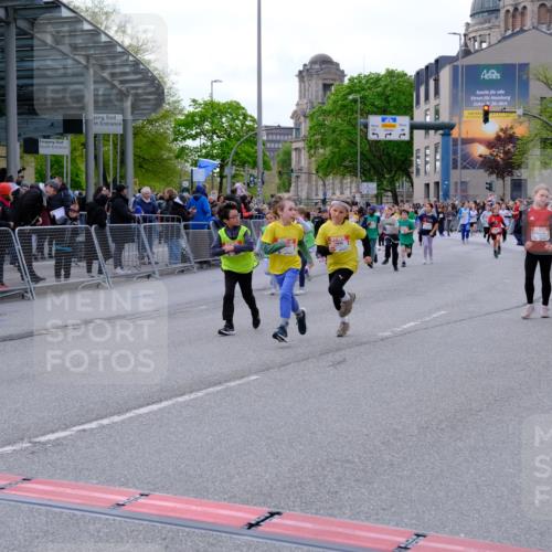 25.04.2026 - Das Zehntel Tim E. http://msf.ph/oto/9570042 25.04.2026 09:00:27 Ziel 1011, 1013, 1115, 1175, 1179, 1456, 1485, 1495, 1526, 1541, 1607, 1609, 1611, 1613, 1618, 1680, 1690, 1927, 2223, 2351, 2364, 2596, 2613, 2722, 2725, 2740, 2760, 3094, 3139, 3205, 3265, 3292, 3304, 3349, 3363, 3409, 3704, 3706, 3765, 3778 meine-sportfotos.de