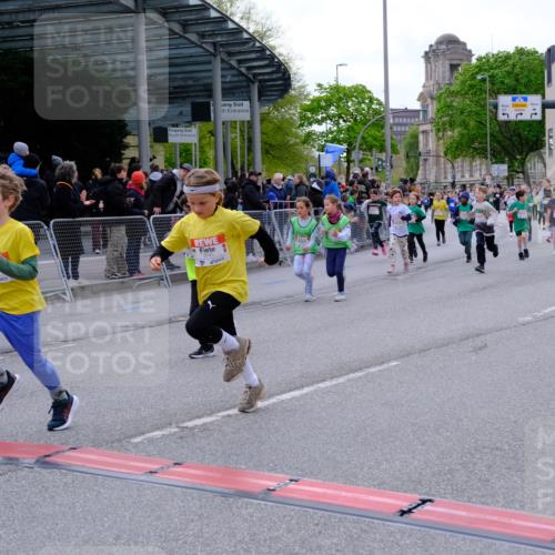 25.04.2026 - Das Zehntel Tim E. http://msf.ph/oto/9570050 25.04.2026 09:00:28 Ziel 1011, 1013, 1115, 1175, 1179, 1485, 1495, 1526, 1541, 1607, 1609, 1611, 1613, 1618, 1680, 1690, 1927, 2223, 2351, 2364, 2500, 2542, 2596, 2613, 2722, 2725, 2740, 2760, 3094, 3139, 3205, 3265, 3292, 3304, 3349, 3363, 3409, 3704, 3706, 3765, 3778 meine-sportfotos.de