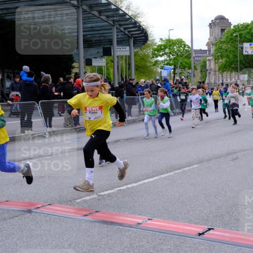 25.04.2026 - Das Zehntel Tim E. http://msf.ph/oto/9570051 25.04.2026 09:00:29 Ziel 1011, 1013, 1115, 1485, 1495, 1541, 1607, 1609, 1611, 1613, 1618, 1927, 2223, 2351, 2360, 2361, 2364, 2366, 2500, 2531, 2542, 2546, 2722, 2725, 2740, 2760, 3094, 3139, 3205, 3265, 3292, 3304, 3349, 3363, 3409, 3704, 3706, 3778, 3914 meine-sportfotos.de