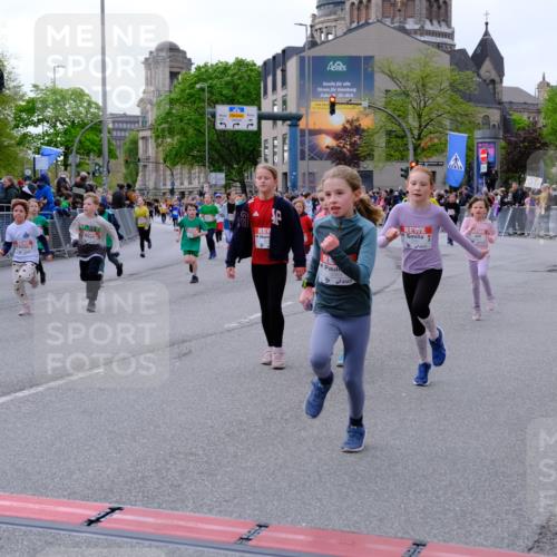 25.04.2026 - Das Zehntel Tim E. http://msf.ph/oto/9570056 25.04.2026 09:00:30 Ziel 1011, 1013, 1115, 1485, 1495, 1541, 1607, 1609, 1611, 1613, 1618, 1927, 2223, 2351, 2360, 2361, 2364, 2366, 2500, 2531, 2542, 2546, 2722, 2725, 2740, 2760, 3094, 3139, 3265, 3292, 3349, 3363, 3409, 3704, 3706, 3914 meine-sportfotos.de