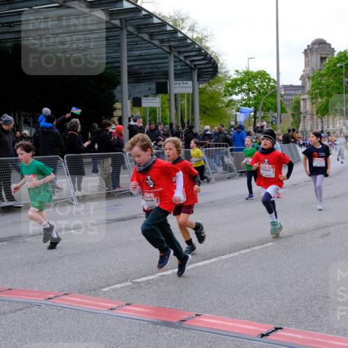 25.04.2026 - Das Zehntel Tim E. http://msf.ph/oto/9570064 25.04.2026 09:00:33 Ziel 1011, 1013, 1349, 1444, 1447, 1452, 1495, 1541, 1607, 1609, 1611, 1613, 1618, 1722, 1746, 1822, 1927, 2223, 2360, 2361, 2366, 2500, 2531, 2542, 2546, 2716, 2722, 2725, 2740, 2760, 3094, 3139, 3265, 3292, 3349, 3363, 3409, 3619, 3623, 3914 meine-sportfotos.de