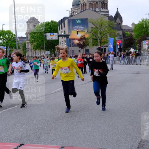 25.04.2026 - Das Zehntel Tim E. http://msf.ph/oto/9570077 25.04.2026 09:00:37 Ziel 1011, 1013, 1349, 1406, 1444, 1447, 1452, 1493, 1495, 1722, 1746, 1822, 2223, 2360, 2361, 2366, 2493, 2500, 2531, 2542, 2546, 2587, 2627, 2628, 2716, 2743, 2879, 3139, 3265, 3292, 3349, 3363, 3409, 3471, 3619, 3623, 3914 meine-sportfotos.de