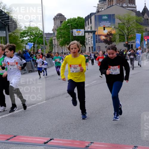 25.04.2026 - Das Zehntel Tim E. http://msf.ph/oto/9570081 25.04.2026 09:00:38 Ziel 1011, 1013, 1349, 1406, 1444, 1447, 1452, 1493, 1495, 1722, 1746, 1822, 2223, 2360, 2361, 2366, 2493, 2500, 2531, 2542, 2546, 2587, 2627, 2628, 2716, 2743, 2879, 2967, 3265, 3292, 3349, 3409, 3471, 3619, 3623, 3878, 3914 meine-sportfotos.de