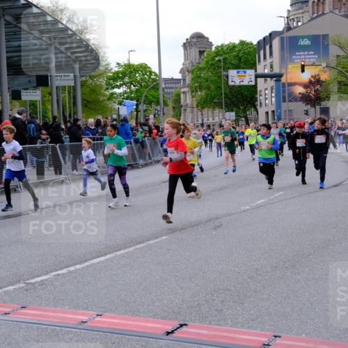 25.04.2026 - Das Zehntel Tim E. http://msf.ph/oto/9570089 25.04.2026 09:00:39 Ziel 1011, 1013, 1349, 1406, 1444, 1447, 1452, 1493, 1495, 1635, 1643, 1722, 1746, 1822, 2223, 2360, 2361, 2366, 2493, 2500, 2531, 2542, 2546, 2587, 2627, 2628, 2716, 2743, 2879, 2967, 3292, 3409, 3471, 3514, 3540, 3619, 3623, 3878, 3914 meine-sportfotos.de