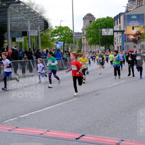25.04.2026 - Das Zehntel Tim E. http://msf.ph/oto/9570090 25.04.2026 09:00:39 Ziel 1011, 1013, 1349, 1406, 1444, 1447, 1452, 1493, 1495, 1635, 1643, 1722, 1746, 1822, 2223, 2360, 2361, 2366, 2493, 2500, 2531, 2542, 2546, 2587, 2627, 2628, 2716, 2743, 2879, 2967, 3292, 3409, 3471, 3514, 3540, 3619, 3623, 3878, 3914 meine-sportfotos.de
