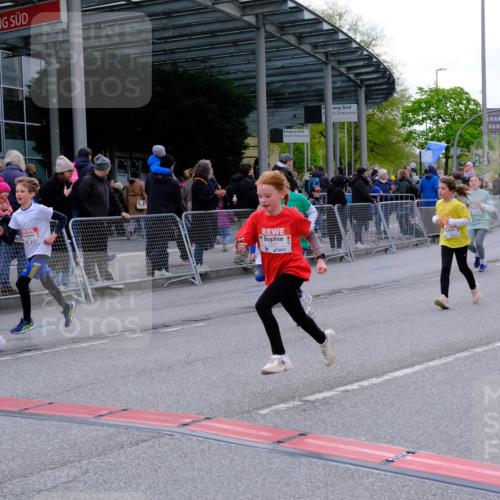 25.04.2026 - Das Zehntel Tim E. http://msf.ph/oto/9570095 25.04.2026 09:00:40 Ziel 1349, 1406, 1444, 1447, 1452, 1493, 1635, 1643, 1722, 1746, 1822, 2360, 2361, 2366, 2493, 2500, 2531, 2542, 2546, 2587, 2627, 2628, 2716, 2743, 2879, 2967, 3471, 3514, 3540, 3619, 3623, 3878, 3914 meine-sportfotos.de