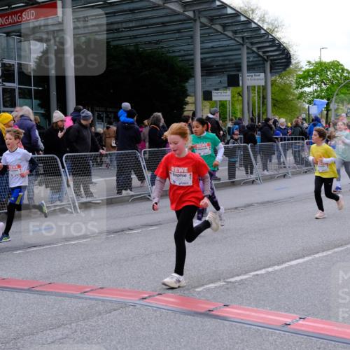 25.04.2026 - Das Zehntel Tim E. http://msf.ph/oto/9570096 25.04.2026 09:00:40 Ziel 1349, 1406, 1444, 1447, 1452, 1493, 1635, 1643, 1722, 1746, 1822, 2360, 2361, 2366, 2493, 2500, 2531, 2542, 2546, 2587, 2627, 2628, 2716, 2743, 2879, 2967, 3471, 3514, 3540, 3619, 3623, 3878, 3914 meine-sportfotos.de