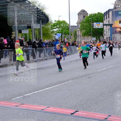 25.04.2026 - Das Zehntel Tim E. http://msf.ph/oto/9570112 25.04.2026 09:00:45 Ziel 1349, 1406, 1444, 1447, 1452, 1493, 1635, 1643, 1751, 1893, 1919, 2240, 2350, 2493, 2587, 2627, 2628, 2645, 2720, 2724, 2743, 2879, 2967, 3054, 3055, 3471, 3474, 3488, 3514, 3540, 3619, 3623, 3878 meine-sportfotos.de