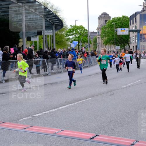 25.04.2026 - Das Zehntel Tim E. http://msf.ph/oto/9570113 25.04.2026 09:00:45 Ziel 1349, 1406, 1444, 1447, 1452, 1493, 1635, 1643, 1751, 1893, 1919, 2240, 2350, 2493, 2587, 2627, 2628, 2645, 2720, 2724, 2743, 2879, 2967, 3054, 3055, 3471, 3474, 3488, 3514, 3540, 3619, 3623, 3878 meine-sportfotos.de