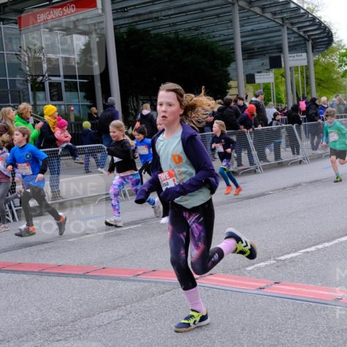 25.04.2026 - Das Zehntel Tim E. http://msf.ph/oto/9570141 25.04.2026 09:00:53 Ziel 1098, 1099, 1450, 1604, 1666, 1671, 1678, 1751, 1893, 1919, 2124, 2138, 2154, 2210, 2213, 2240, 2301, 2350, 2352, 2353, 2406, 2645, 2653, 2720, 2724, 2843, 2929, 2933, 3054, 3055, 3362, 3365, 3390, 3474, 3488, 3798, 3816, 3925, 4004 meine-sportfotos.de
