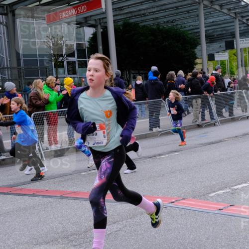 25.04.2026 - Das Zehntel Tim E. http://msf.ph/oto/9570143 25.04.2026 09:00:53 Ziel 1098, 1099, 1450, 1604, 1666, 1671, 1678, 1751, 1893, 1919, 2124, 2138, 2154, 2210, 2213, 2240, 2301, 2350, 2352, 2353, 2406, 2645, 2653, 2720, 2724, 2843, 2929, 2933, 3054, 3055, 3362, 3365, 3390, 3474, 3488, 3798, 3816, 3925, 4004 meine-sportfotos.de