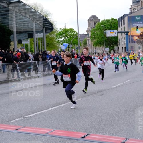 25.04.2026 - Das Zehntel Tim E. http://msf.ph/oto/9570148 25.04.2026 09:00:55 Ziel 1098, 1099, 1450, 1553, 1604, 1666, 1671, 1678, 2124, 2138, 2154, 2210, 2213, 2301, 2352, 2353, 2406, 2645, 2653, 2720, 2724, 2843, 2929, 2933, 3054, 3055, 3362, 3365, 3390, 3474, 3488, 3510, 3517, 3521, 3798, 3802, 3816, 3925, 4004 meine-sportfotos.de