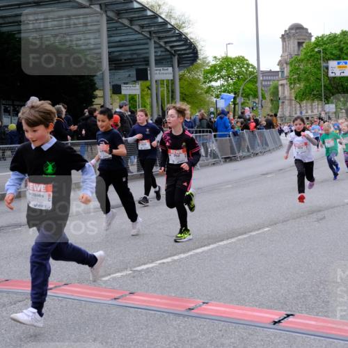 25.04.2026 - Das Zehntel Tim E. http://msf.ph/oto/9570152 25.04.2026 09:00:56 Ziel 1098, 1099, 1450, 1536, 1553, 1604, 1666, 1671, 1678, 2124, 2138, 2154, 2210, 2213, 2301, 2352, 2353, 2406, 2645, 2653, 2720, 2843, 2929, 2933, 3054, 3055, 3135, 3362, 3365, 3390, 3474, 3488, 3510, 3517, 3521, 3798, 3802, 3816, 3925, 4004 meine-sportfotos.de