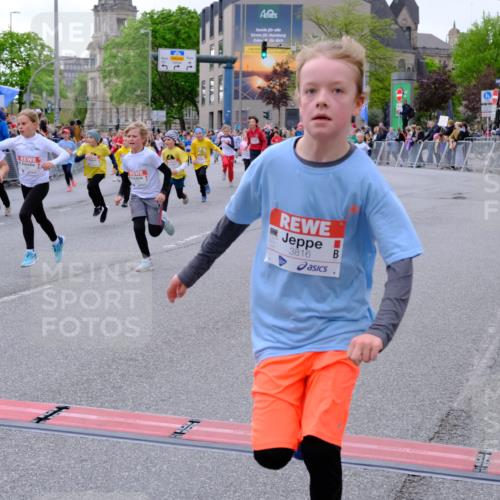 25.04.2026 - Das Zehntel Tim E. http://msf.ph/oto/9570163 25.04.2026 09:00:59 Ziel 1098, 1099, 1450, 1528, 1534, 1536, 1553, 1559, 1604, 1666, 1671, 1678, 2124, 2210, 2213, 2301, 2352, 2353, 2406, 2889, 2891, 2903, 2904, 2929, 2933, 3135, 3362, 3365, 3390, 3480, 3496, 3510, 3517, 3521, 3798, 3802, 3805, 3816 meine-sportfotos.de