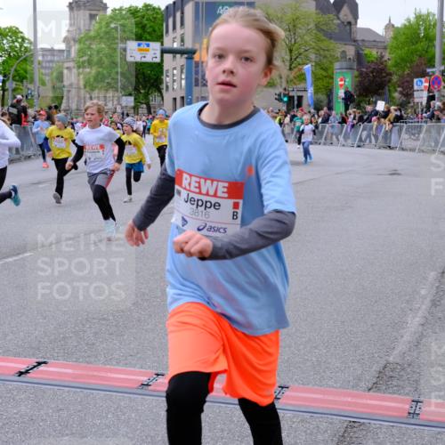 25.04.2026 - Das Zehntel Tim E. http://msf.ph/oto/9570164 25.04.2026 09:00:59 Ziel 1098, 1099, 1450, 1528, 1534, 1536, 1553, 1559, 1604, 1666, 1671, 1678, 2124, 2210, 2213, 2301, 2352, 2353, 2406, 2889, 2891, 2903, 2904, 2929, 2933, 3135, 3362, 3365, 3390, 3480, 3496, 3510, 3517, 3521, 3798, 3802, 3805, 3816 meine-sportfotos.de