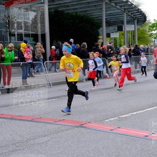 25.04.2026 - Das Zehntel Tim E. http://msf.ph/oto/9570179 25.04.2026 09:01:02 Ziel 1098, 1099, 1528, 1534, 1536, 1553, 1559, 1666, 1671, 2210, 2213, 2301, 2352, 2353, 2406, 2889, 2891, 2903, 2904, 2932, 2957, 3135, 3371, 3374, 3480, 3489, 3496, 3510, 3517, 3521, 3798, 3802, 3805, 3816 meine-sportfotos.de