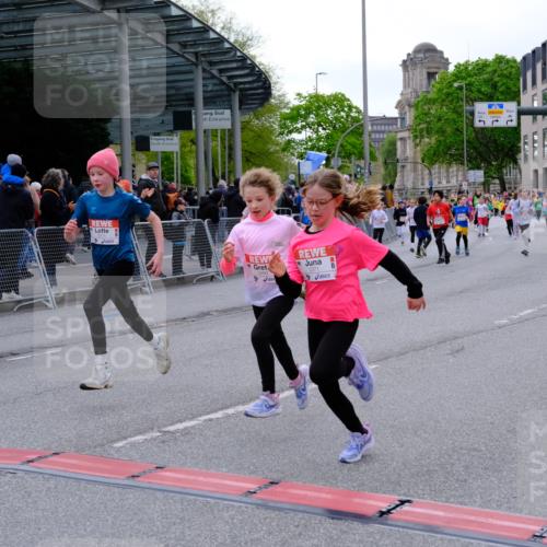 25.04.2026 - Das Zehntel Tim E. http://msf.ph/oto/9570194 25.04.2026 09:01:05 Ziel 1528, 1534, 1536, 1553, 1559, 1666, 2301, 2353, 2464, 2889, 2891, 2903, 2904, 2932, 2957, 2988, 2991, 3135, 3371, 3374, 3477, 3480, 3489, 3490, 3496, 3510, 3517, 3521, 3798, 3802, 3805, 3816 meine-sportfotos.de