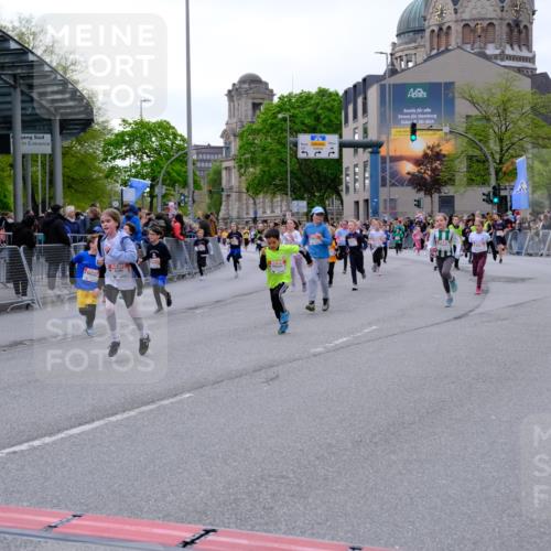 25.04.2026 - Das Zehntel Tim E. http://msf.ph/oto/9570208 25.04.2026 09:01:09 Ziel 1114, 1528, 1534, 1559, 1891, 1910, 2201, 2256, 2464, 2572, 2661, 2889, 2891, 2903, 2904, 2932, 2957, 2988, 2991, 3371, 3374, 3477, 3480, 3489, 3490, 3496, 3543, 3790, 3805 meine-sportfotos.de