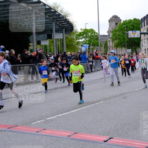 25.04.2026 - Das Zehntel Tim E. http://msf.ph/oto/9570213 25.04.2026 09:01:10 Ziel 1101, 1109, 1114, 1559, 1891, 1910, 1930, 2201, 2250, 2256, 2464, 2572, 2661, 2889, 2891, 2903, 2904, 2932, 2957, 2988, 2991, 3371, 3374, 3477, 3480, 3489, 3490, 3496, 3543, 3790, 3805 meine-sportfotos.de