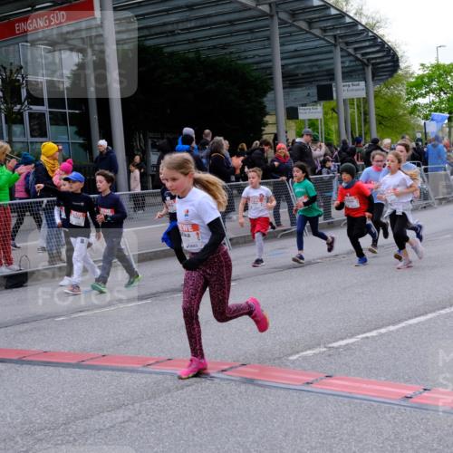 25.04.2026 - Das Zehntel Tim E. http://msf.ph/oto/9570224 25.04.2026 09:01:14 Ziel 1101, 1109, 1114, 1203, 1205, 1753, 1861, 1863, 1871, 1891, 1910, 1930, 2201, 2214, 2250, 2256, 2257, 2369, 2464, 2533, 2572, 2661, 2872, 2988, 2991, 3021, 3171, 3177, 3199, 3333, 3334, 3477, 3490, 3513, 3542, 3543, 3790 meine-sportfotos.de