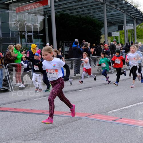 25.04.2026 - Das Zehntel Tim E. http://msf.ph/oto/9570226 25.04.2026 09:01:14 Ziel 1101, 1109, 1114, 1203, 1205, 1753, 1861, 1863, 1871, 1891, 1910, 1930, 2201, 2214, 2250, 2256, 2257, 2369, 2464, 2533, 2572, 2661, 2872, 2988, 2991, 3021, 3171, 3177, 3199, 3333, 3334, 3477, 3490, 3513, 3542, 3543, 3790 meine-sportfotos.de