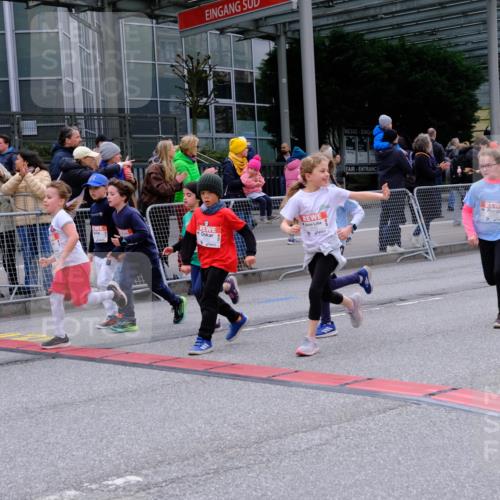 25.04.2026 - Das Zehntel Tim E. http://msf.ph/oto/9570234 25.04.2026 09:01:16 Ziel 1101, 1109, 1114, 1203, 1205, 1753, 1861, 1863, 1871, 1891, 1910, 1930, 2201, 2214, 2250, 2256, 2257, 2369, 2533, 2572, 2661, 2872, 3021, 3171, 3177, 3199, 3333, 3334, 3477, 3490, 3513, 3542, 3543, 3790 meine-sportfotos.de