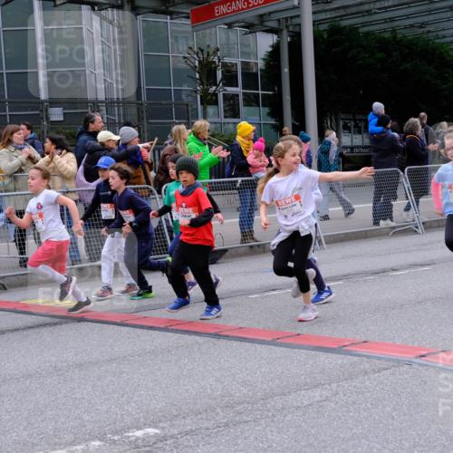 25.04.2026 - Das Zehntel Tim E. http://msf.ph/oto/9570235 25.04.2026 09:01:16 Ziel 1101, 1109, 1114, 1203, 1205, 1753, 1861, 1863, 1871, 1891, 1910, 1930, 2201, 2214, 2250, 2256, 2257, 2369, 2533, 2572, 2661, 2872, 3021, 3171, 3177, 3199, 3333, 3334, 3477, 3490, 3513, 3542, 3543, 3790 meine-sportfotos.de