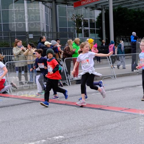 25.04.2026 - Das Zehntel Tim E. http://msf.ph/oto/9570237 25.04.2026 09:01:16 Ziel 1101, 1109, 1114, 1203, 1205, 1753, 1861, 1863, 1871, 1891, 1910, 1930, 2201, 2214, 2250, 2256, 2257, 2369, 2533, 2572, 2661, 2872, 3021, 3171, 3177, 3199, 3333, 3334, 3477, 3490, 3513, 3542, 3543, 3790 meine-sportfotos.de